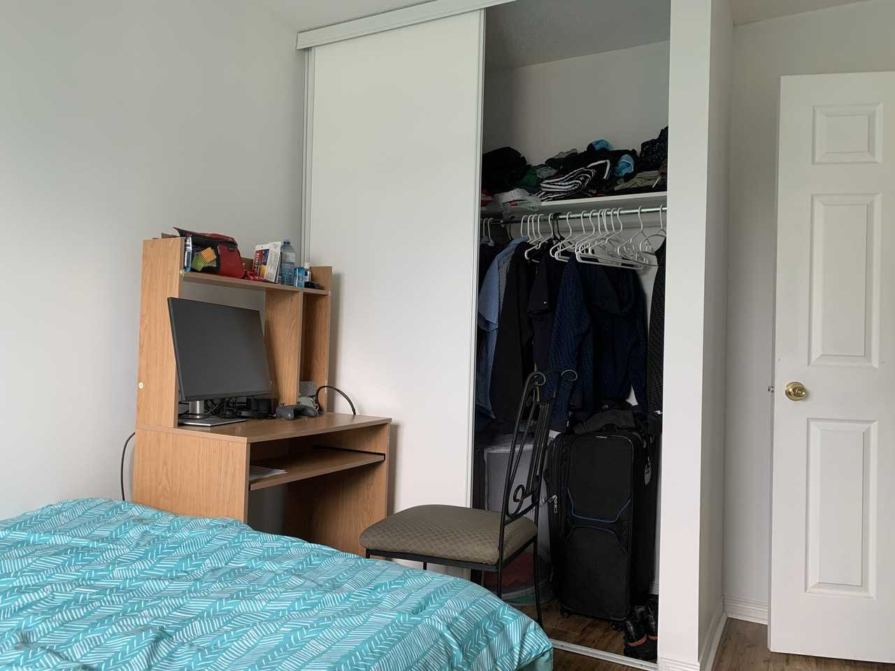 569 Neighbourhood Way - Photo 3 of 10