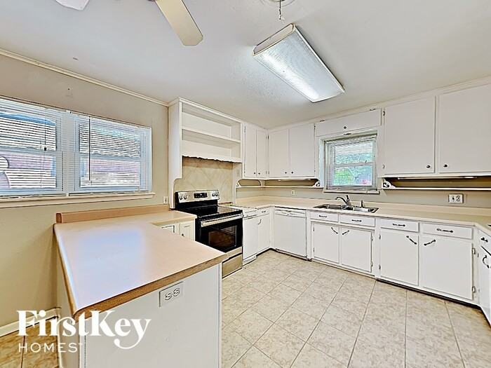 4009 Shawnee Trl - Photo 3 of 16