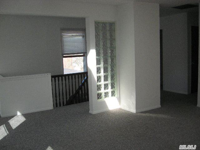 129 South St - Photo 3 of 8