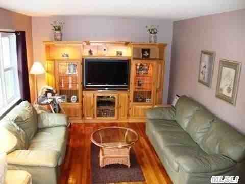 97 Horton Dr - Photo 2 of 16