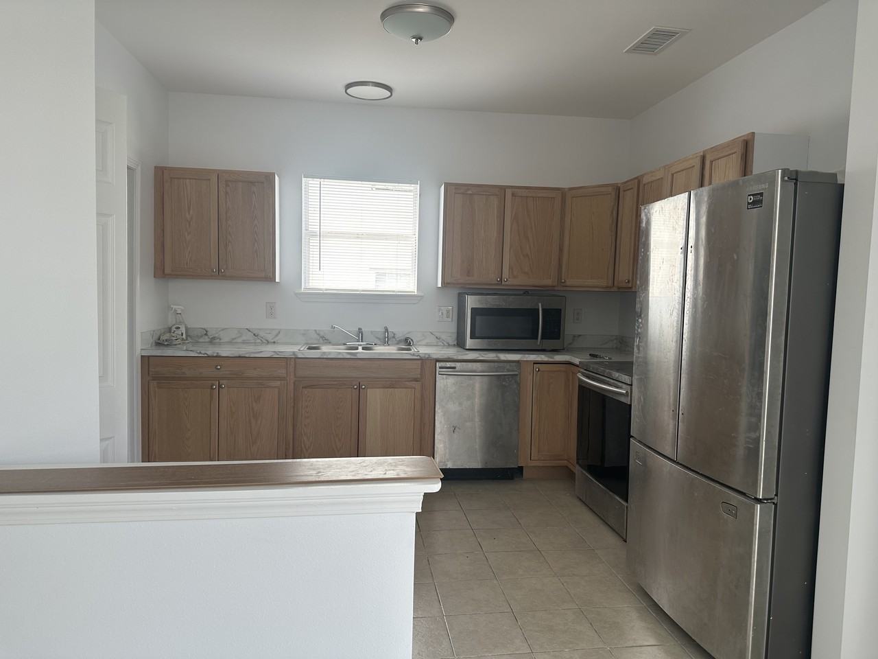 2667 Jonquil St #2669 - Photo 2 of 12