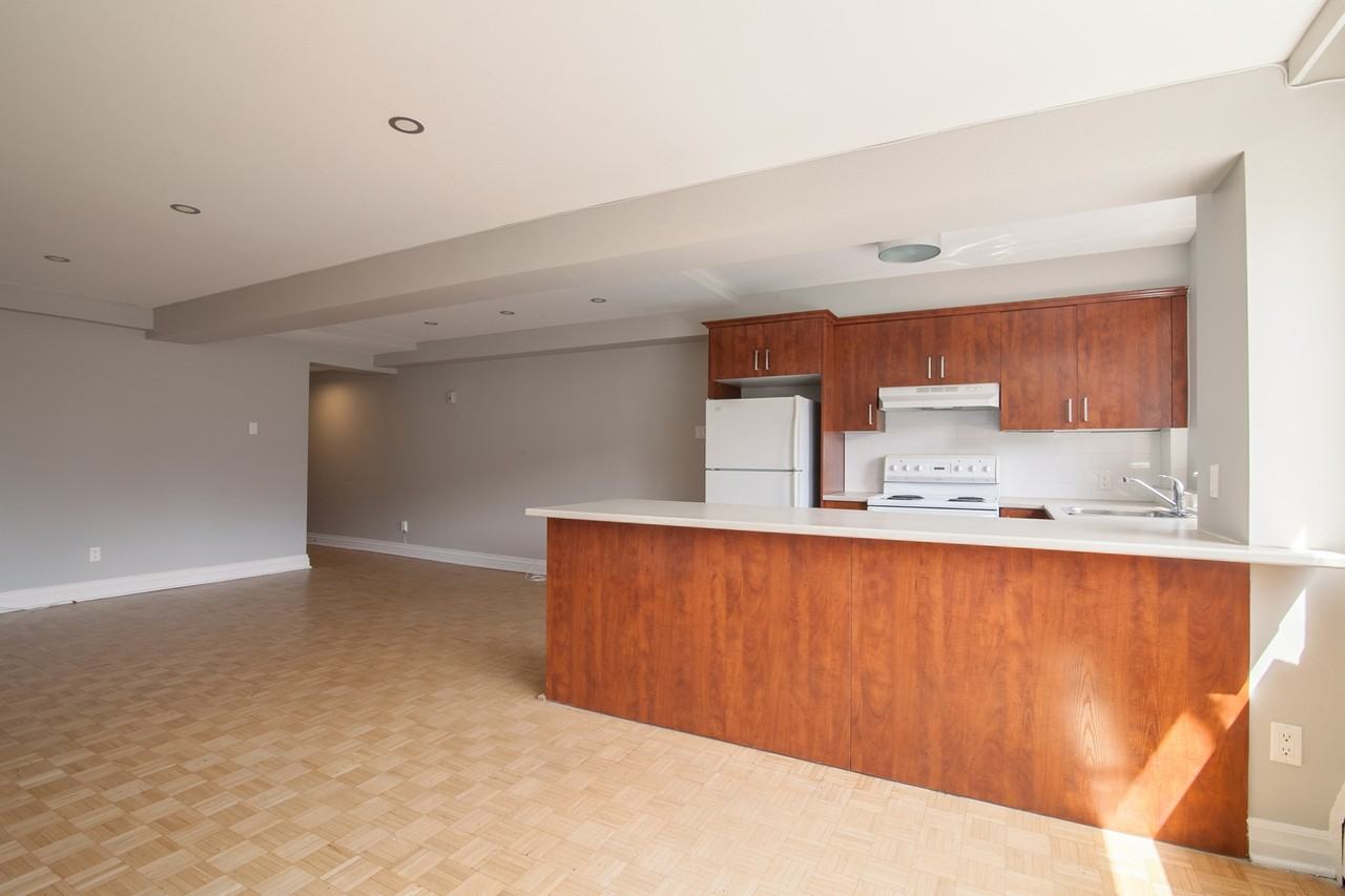 3421 Rue Drummond - Photo 2 of 50