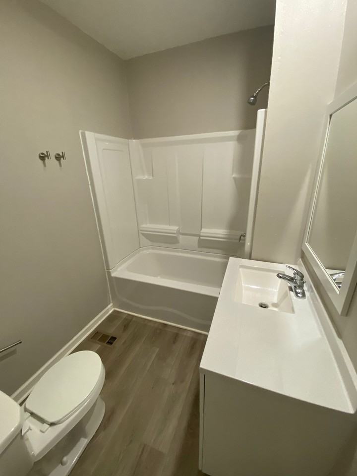 591 Pike St #F - Photo 5 of 8