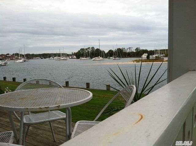42 Stirling Cove - Photo 3 of 10