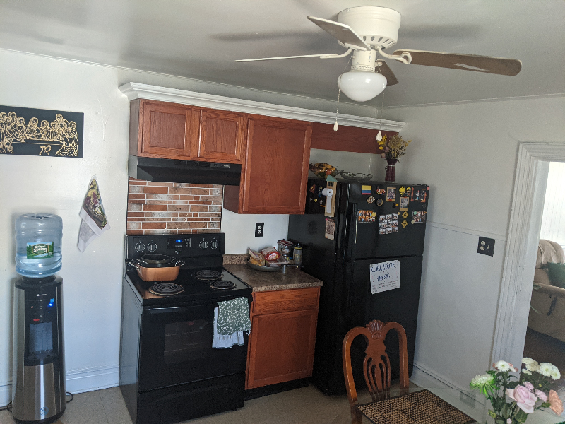 597 S Delaware Dr - Photo 3 of 7