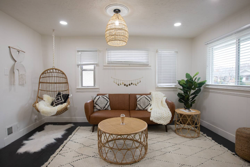 64 W Hartwell Ave - Photo 2 of 16