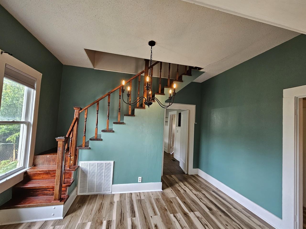2312 Pecan St #1 - Photo 3 of 10