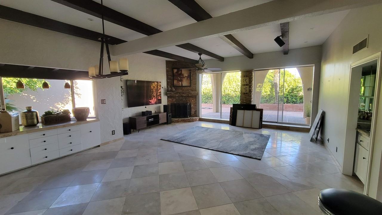 1542 East Solano Drive #1 - Photo 4 of 50