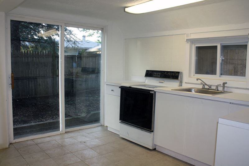 25 Stanhope Sparta Rd - Photo 3 of 7
