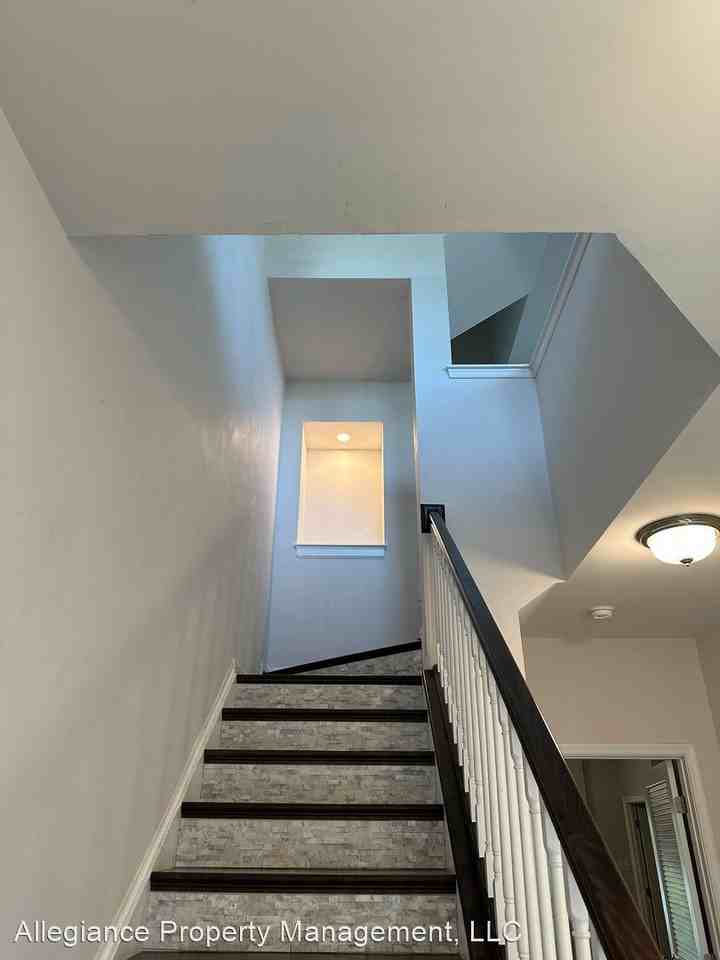 8063 Belton Cir - Photo 2 of 45