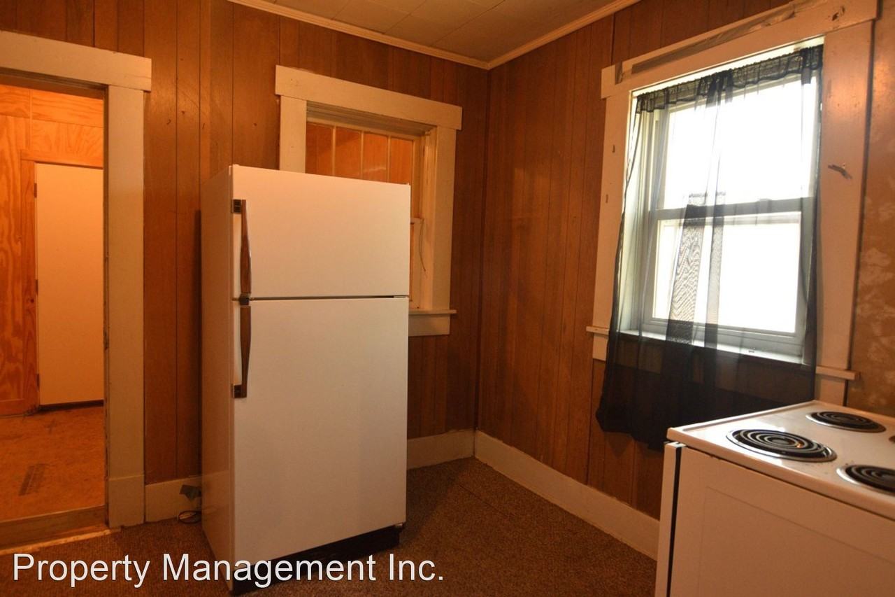 513 Maple - Photo 2 of 12