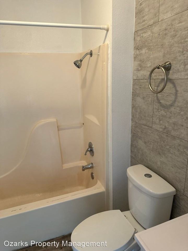 300 SWEET GUM - Photo 3 of 18