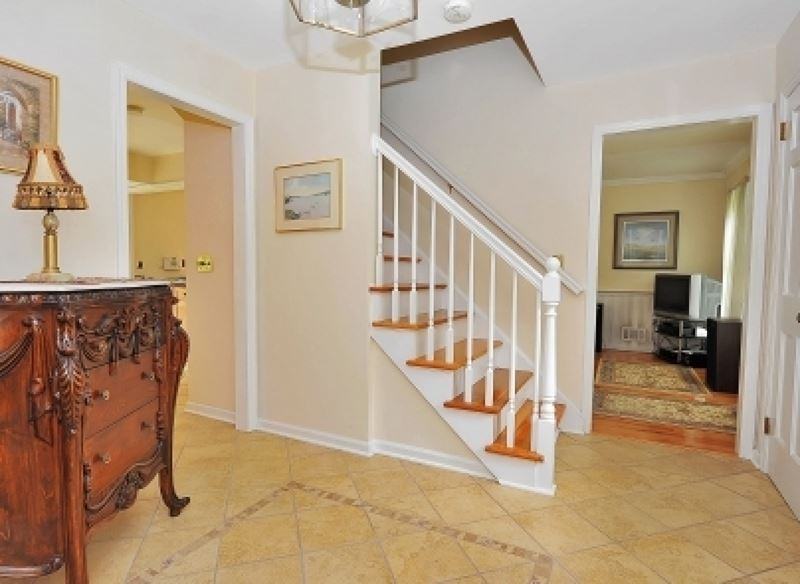 3 Woods Edge Ct - Photo 2 of 11