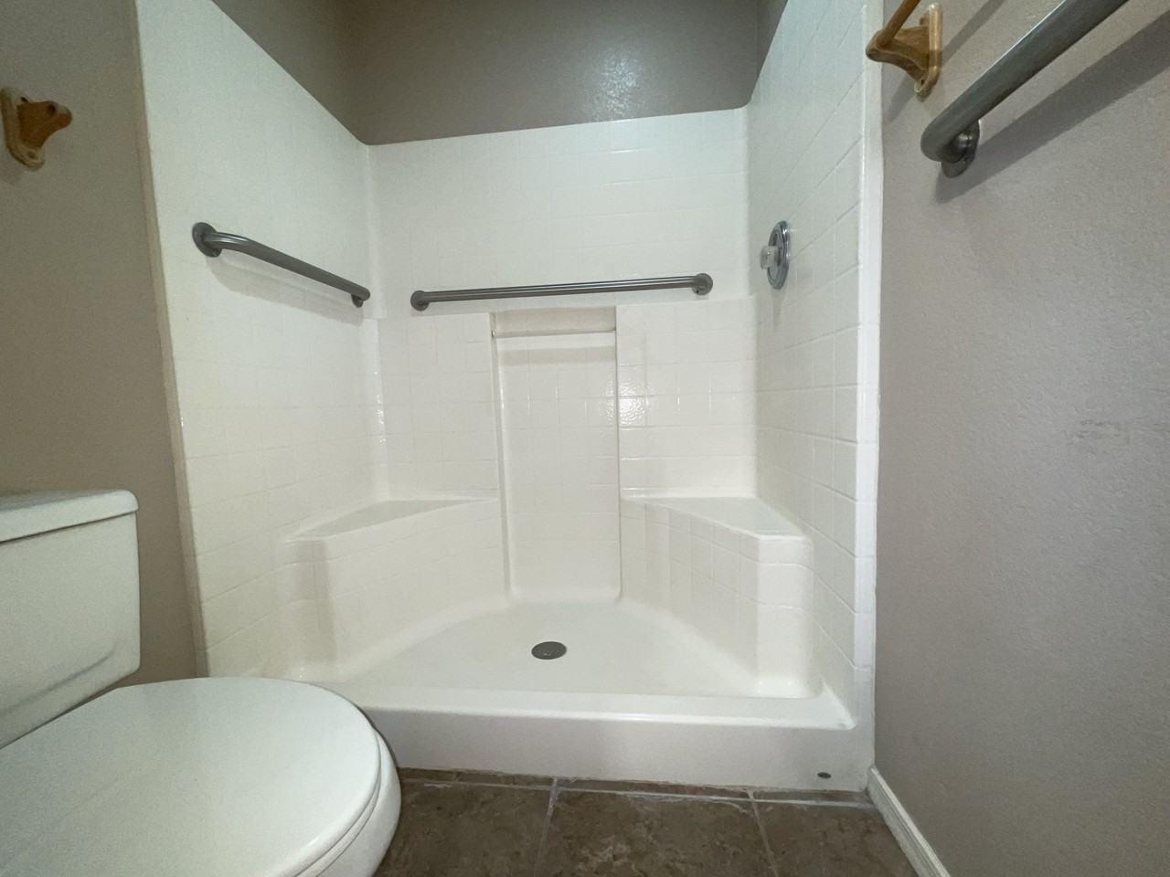 819 Baseline Rd - Photo 3 of 20