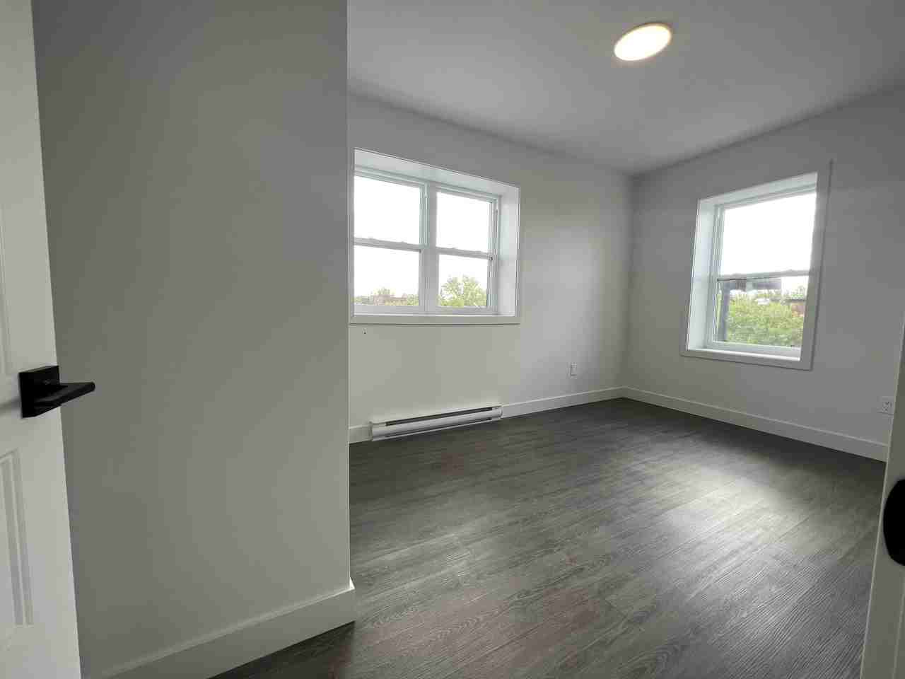 3804 Rue Rachel Est #9 - Photo 3 of 7