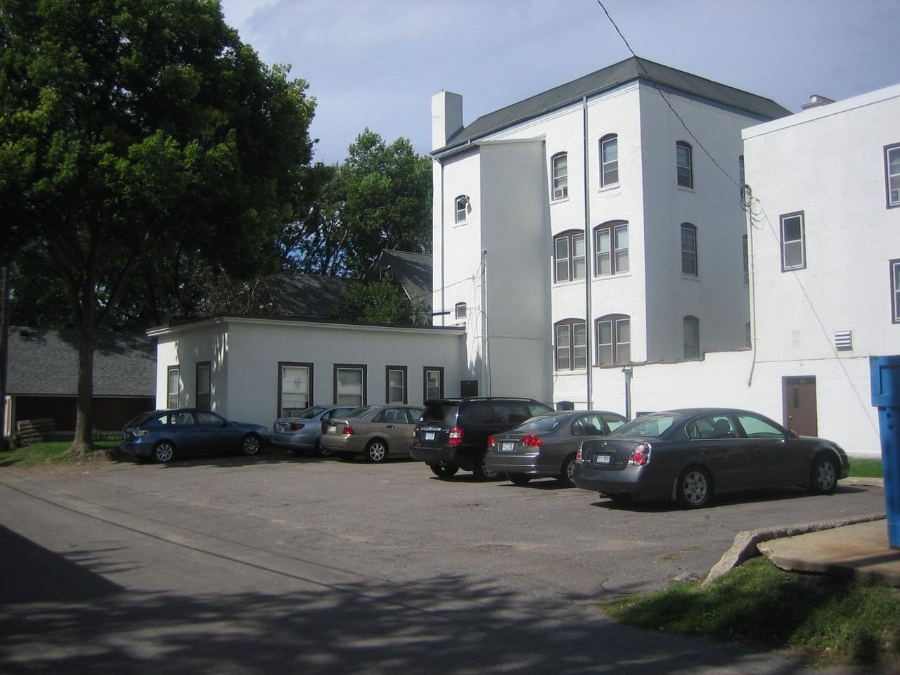 586 Holly Avenue - Photo 2 of 19