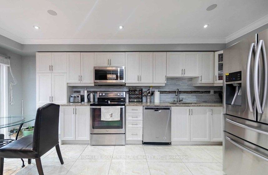 11 Peak Point Boulevard #None - Photo 3 of 6