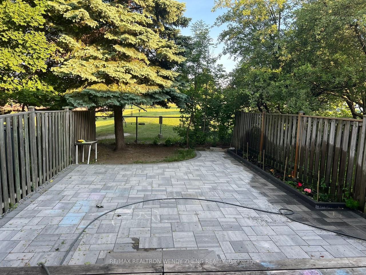 47 Tangmere Crescent #None - Photo 2 of 2