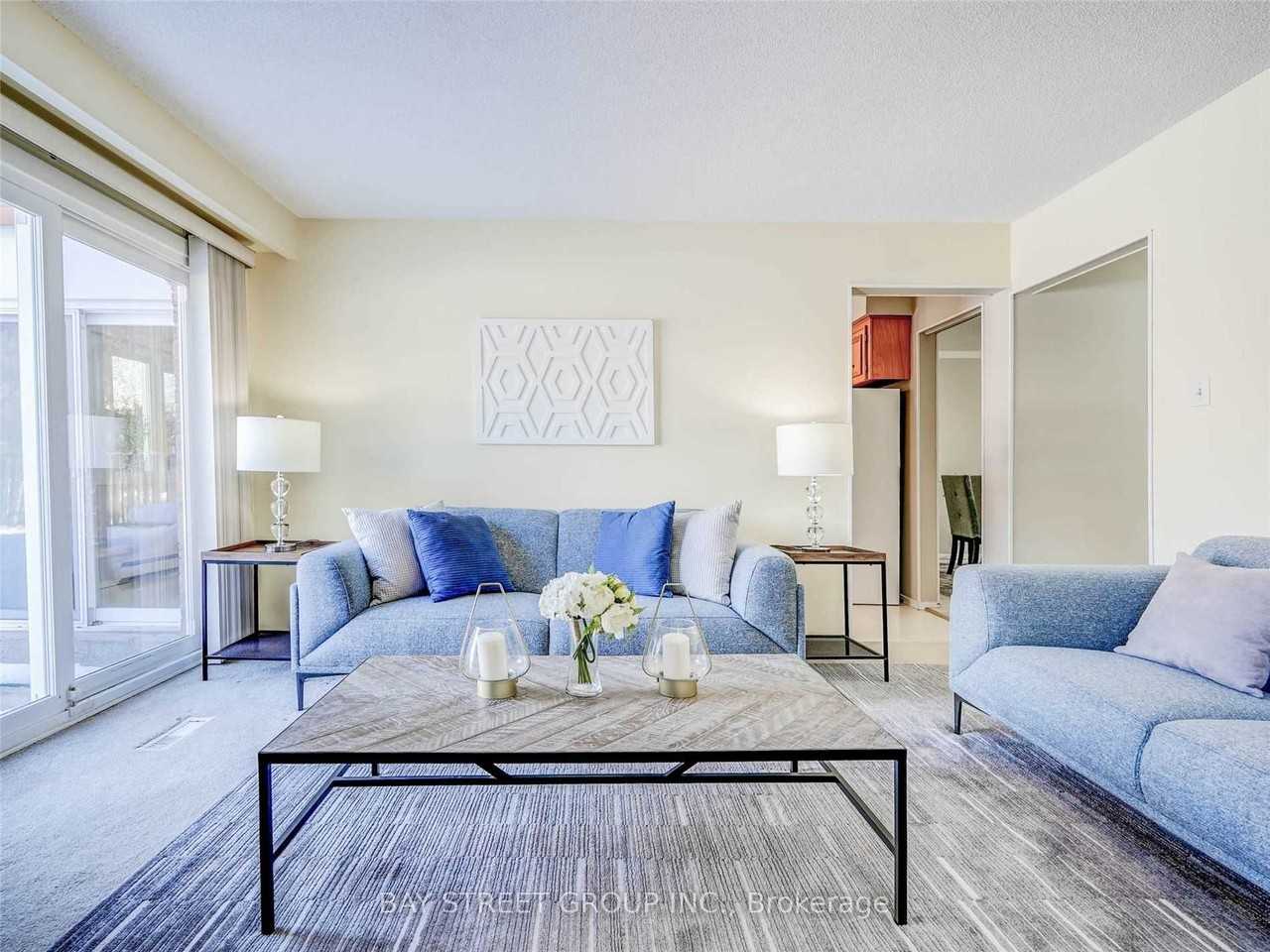 36 Holm Crescent #None - Photo 2 of 6