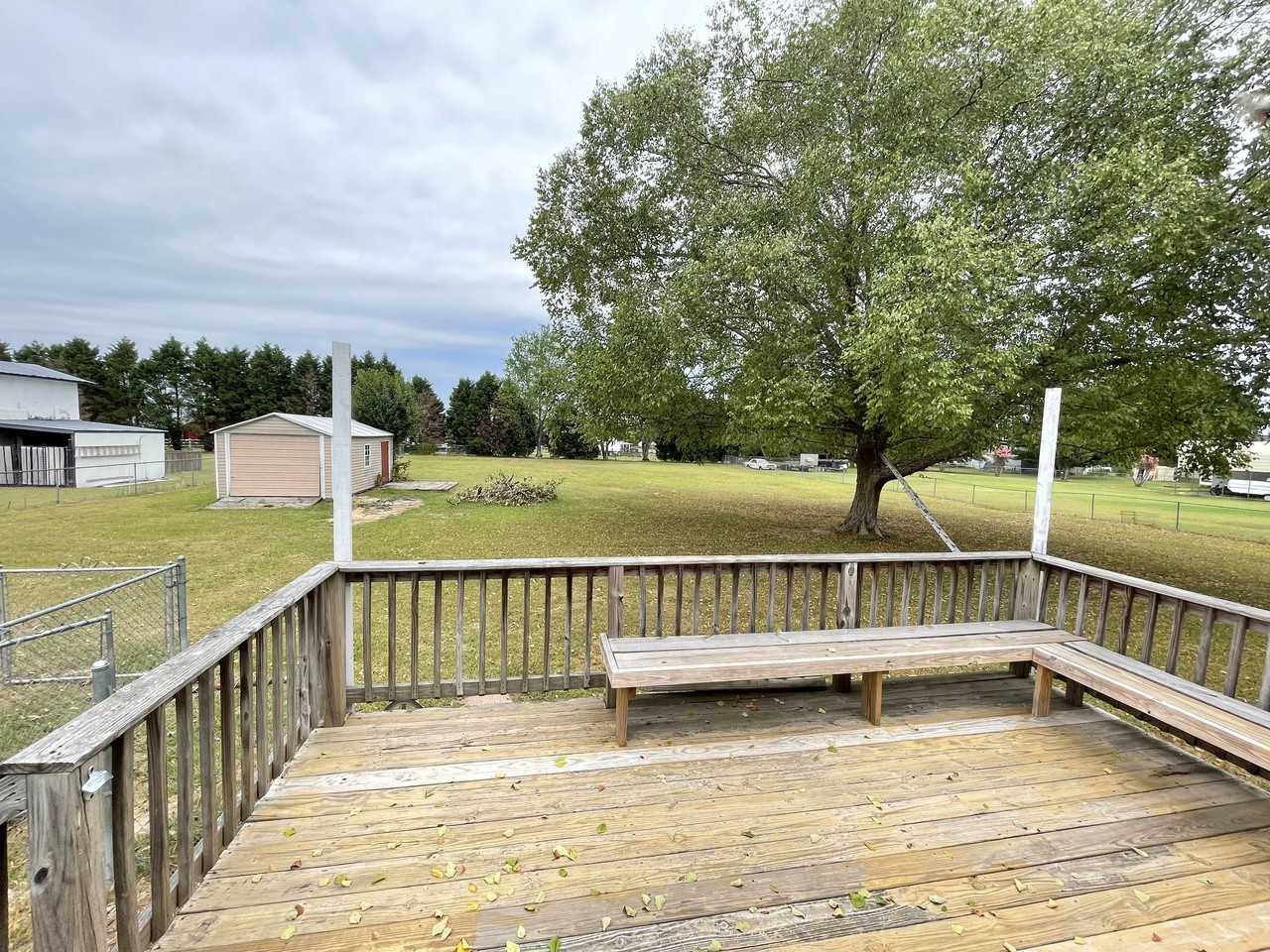 115 Hillcrest Dr #NA - Photo 3 of 11