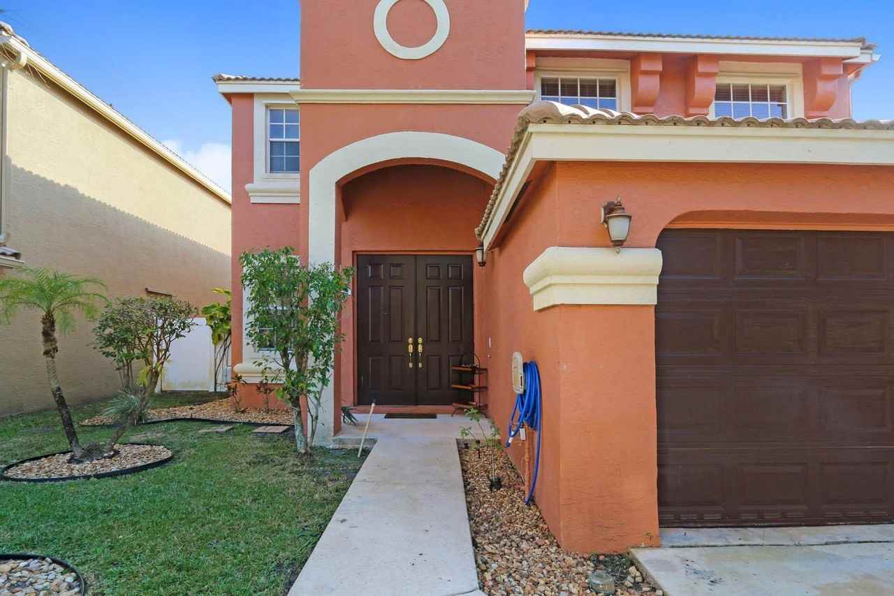 Briar Oak Dr, Royal Palm Beach, FL 33411 4 Bedroom Apartment for Rent