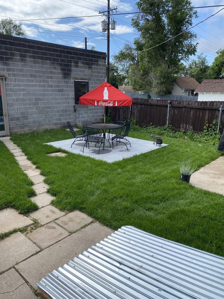 327 Bonfoy AvenueUnit 201 #201UPPER - Photo 2 of 25