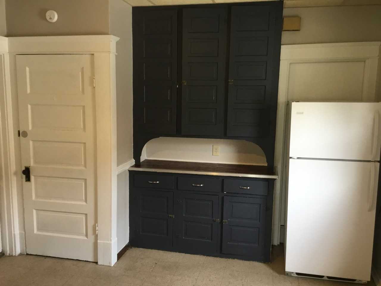 1204 East 10th Street #2 - Photo 3 of 15