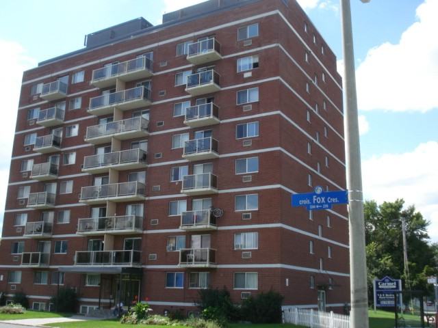 Carmel Apartments 2310 Fox Cres Ottawa ON K2B 7K7 Zumper   1280x960