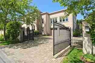 203 Coggeshall Ave - Photo 1 of 1