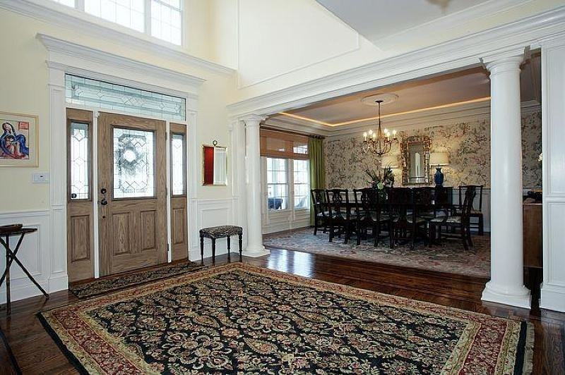 309 Woods End Rd - Photo 2 of 25