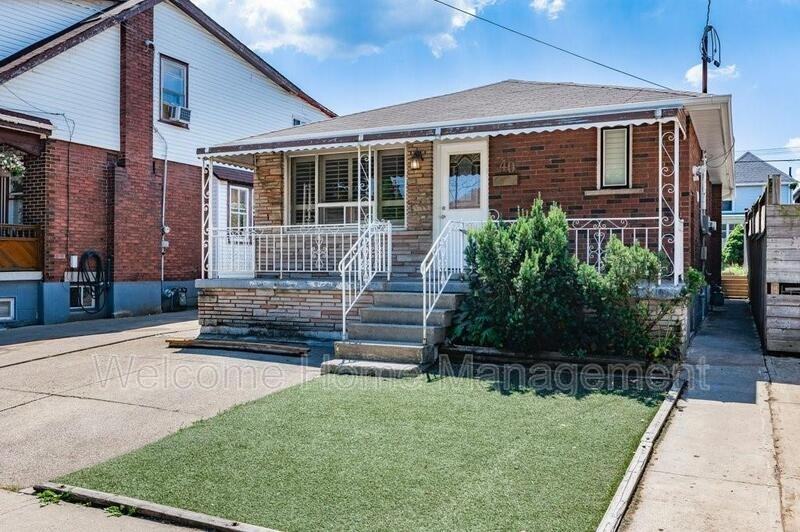 40 Mayflower Ave - Photo 2 of 18