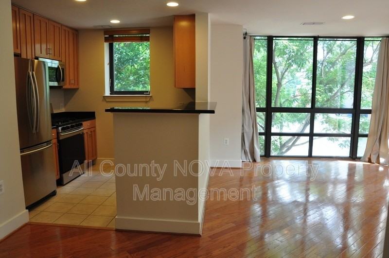 1200 N Hartford St #212 - Photo 6 of 21