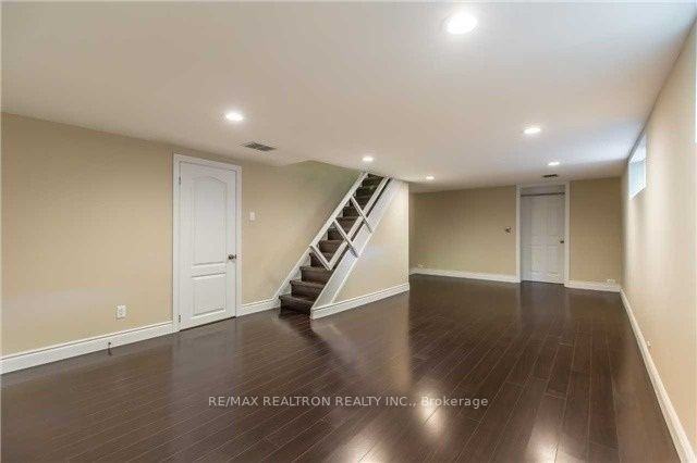 47 Tremont Crescent #None - Photo 3 of 6