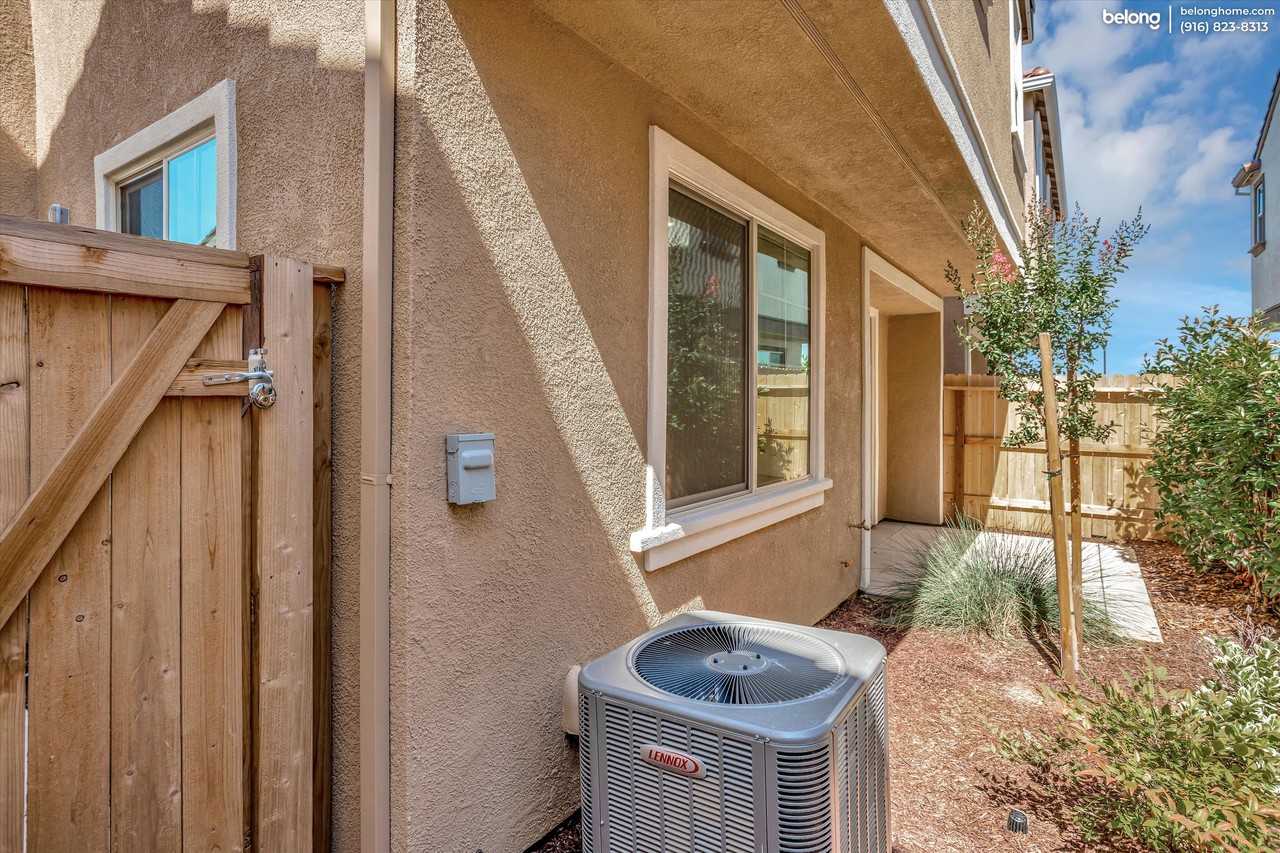 10466 Oboe Way - Photo 2 of 18