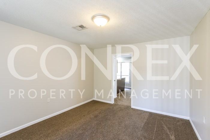 3626 Pamplona Dr - Photo 3 of 12