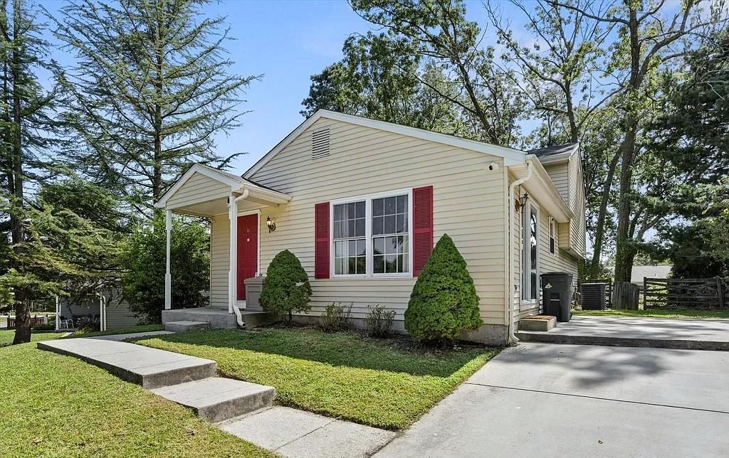 6 Avonmore Ct #NA - Photo 2 of 28