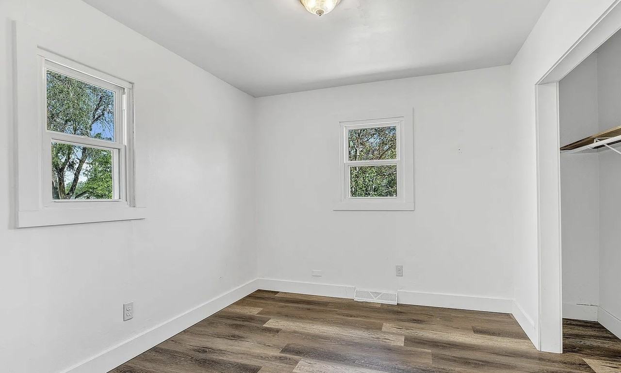 317 Jackson Ave #NA - Photo 2 of 9