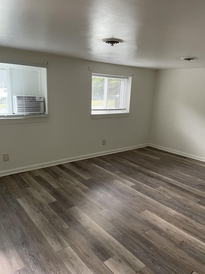 613 Rock Creek Rd #B - Photo 2 of 15