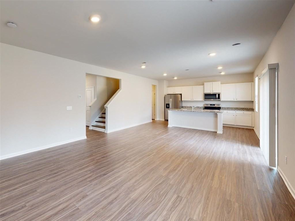 100 Hackberry Avenue - Photo 3 of 9