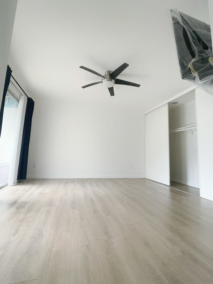 18526 Mayall St - Photo 2 of 21