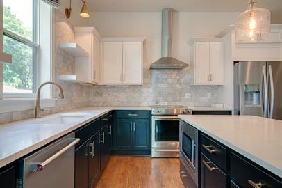 1614B 6th Ave N - Photo 2 of 10