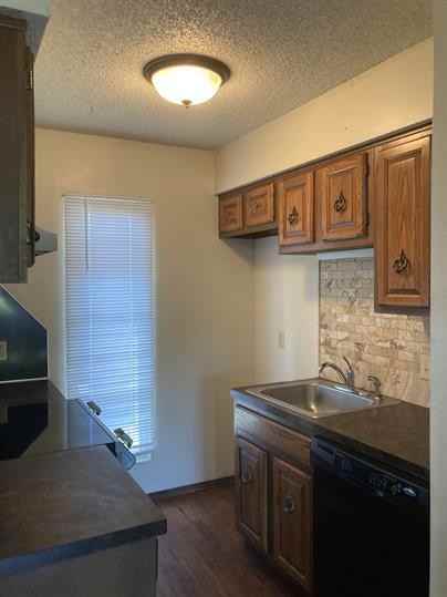 13835 Turnberry Ln #125 - Photo 3 of 11