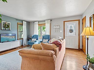 1249 7th St #NA - Photo 3 of 3