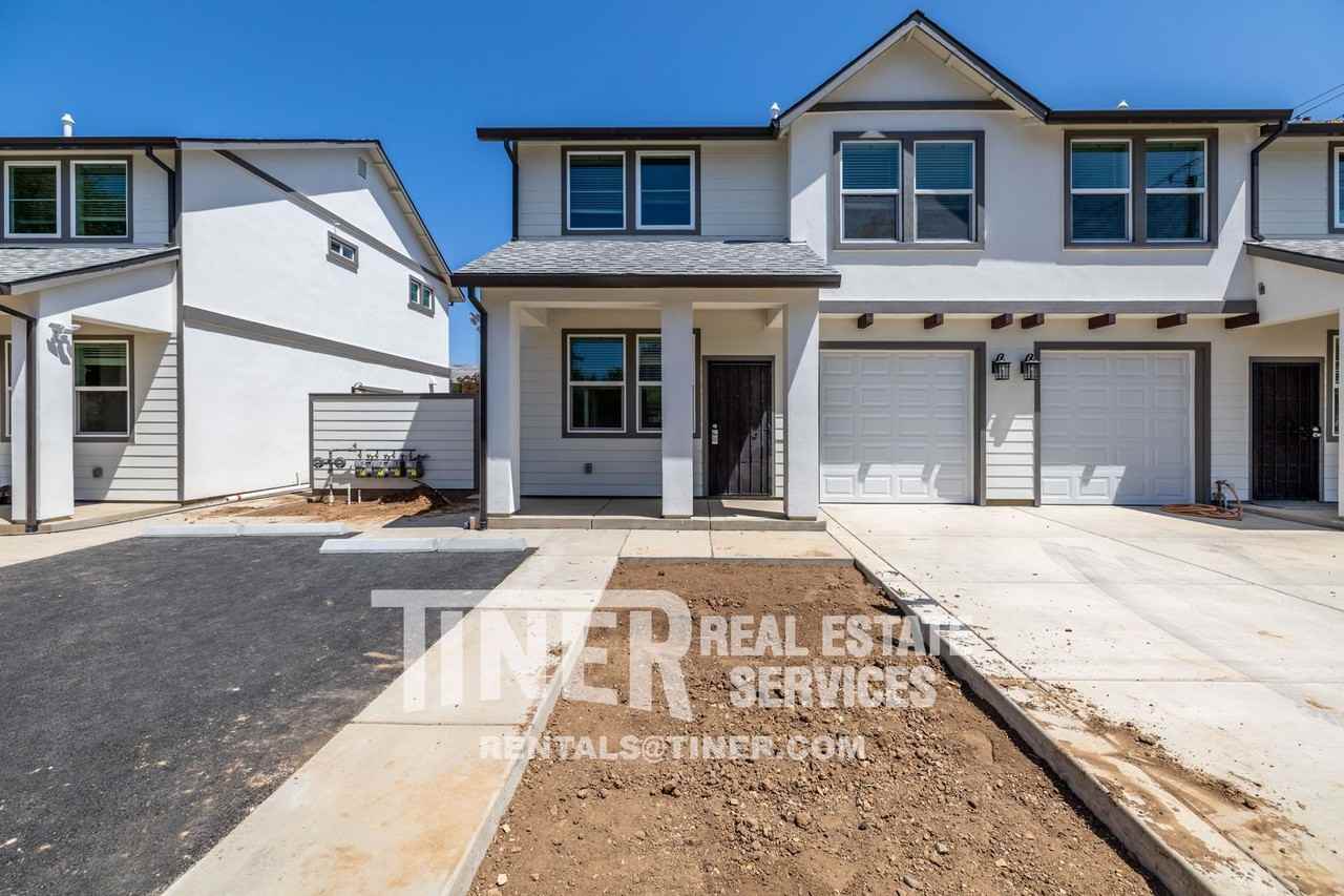 1509 Bell St - Photo 3 of 18