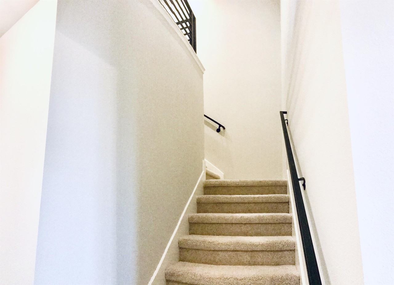 6814 E Riverside Dr #1 - Photo 5 of 16