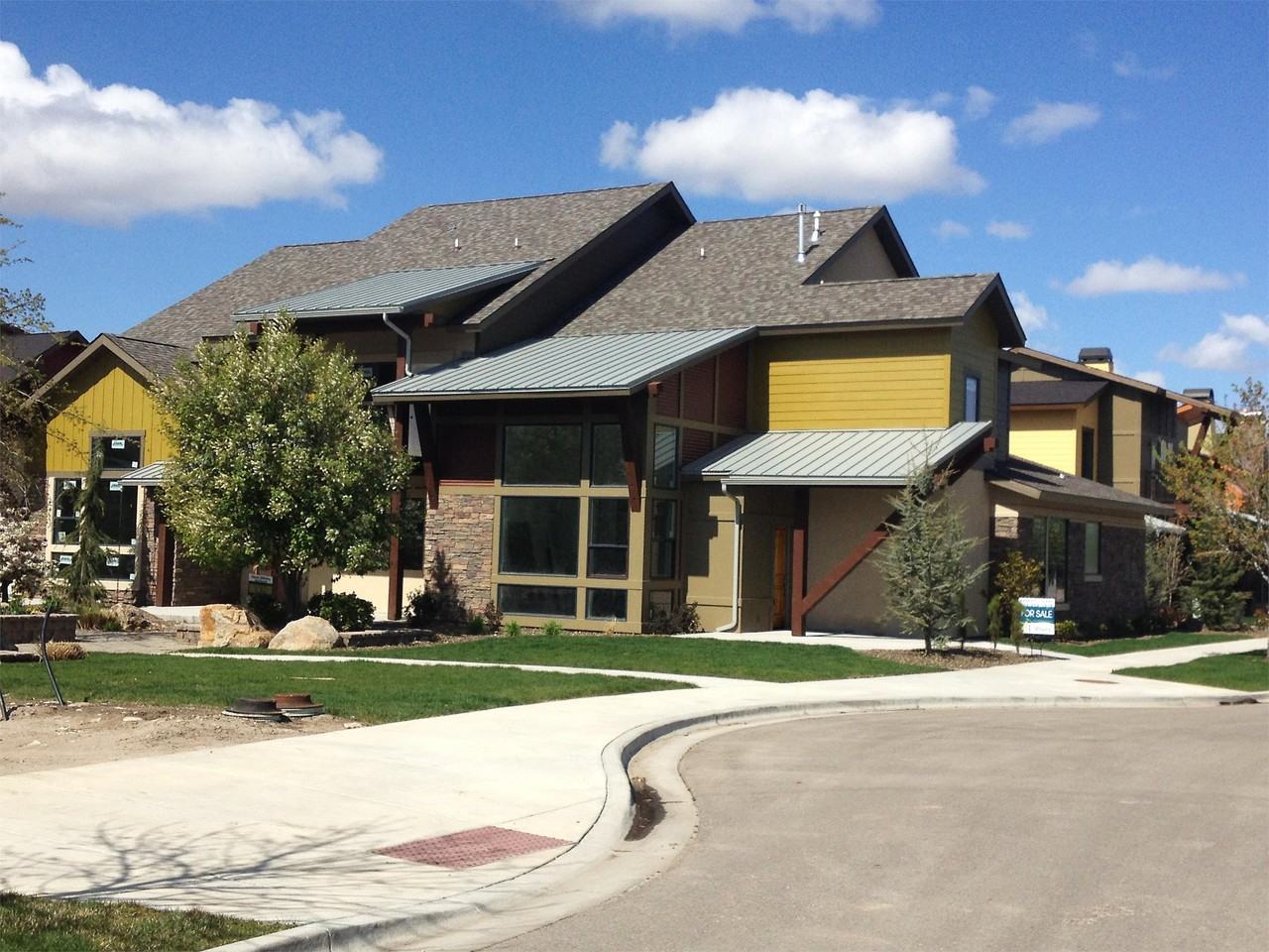 1271 E Lone Creek Dr #1 - Photo 4 of 13