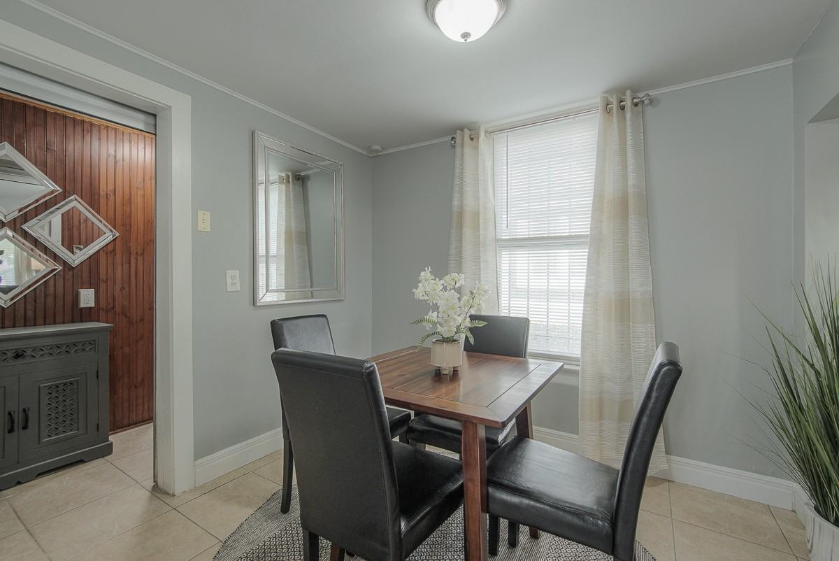 4416 Terrace St #1 - Photo 5 of 19