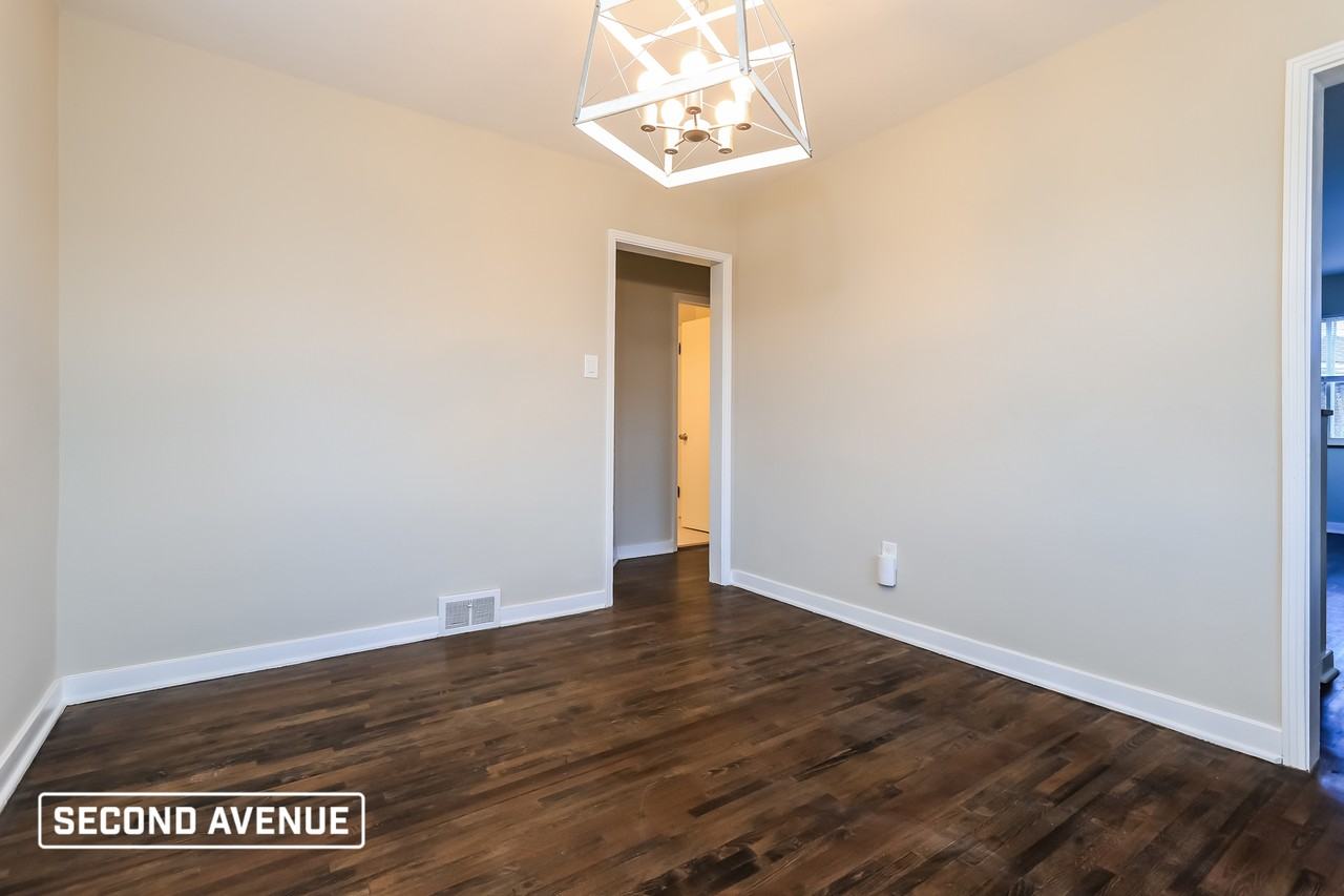 3563 Middleboro Rd - Photo 4 of 15
