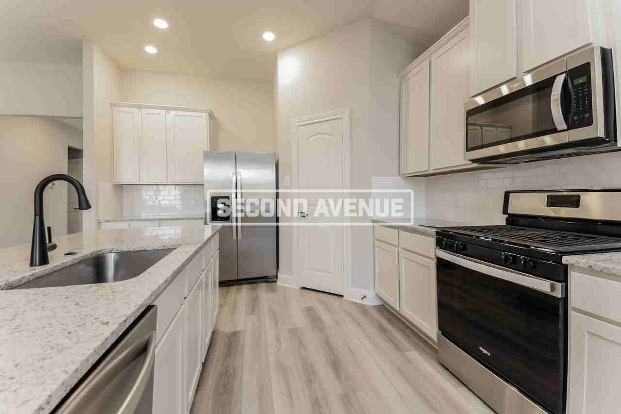 2016 Atwood Dr - Photo 2 of 20