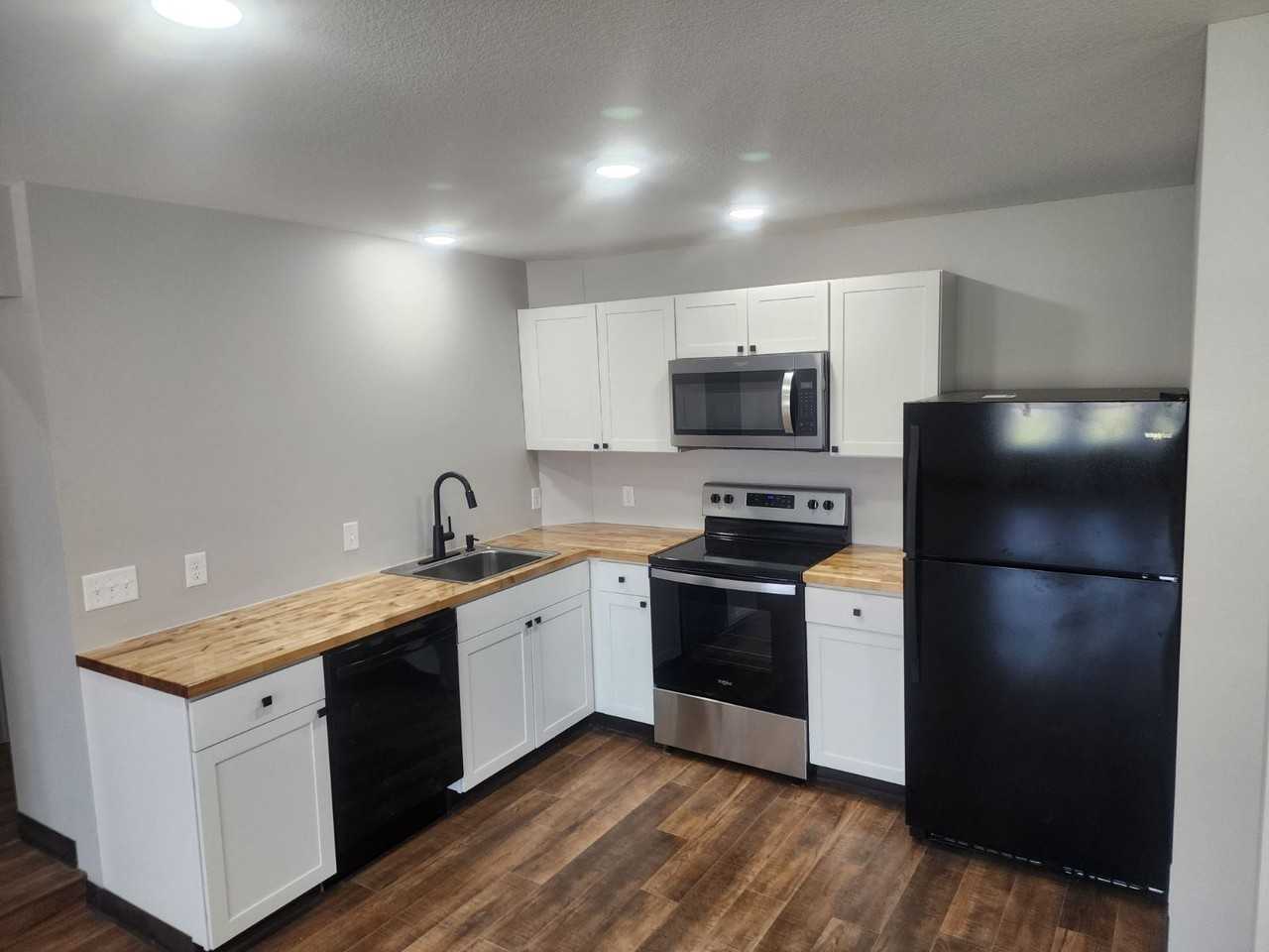 1245 14th Ave #1 - Photo 3 of 7